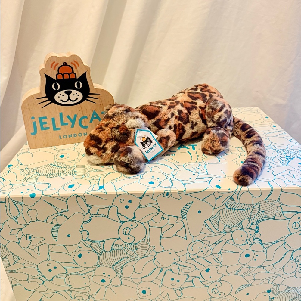 SOLD - NWT Jellycat Little Livi Leopard - RETIRED! RARE! VHTF!!!